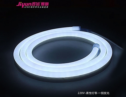 在選購(gòu)時(shí)要注意燈帶的規(guī)格